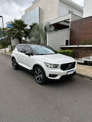VOLVO XC40 1.5 T5 RECHARGE R-DESIGN GEARTRONIC VOLVO XC40 1.5 T5 RECHARGE R-DESIGN GEARTRONIC